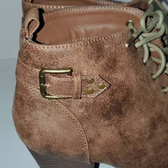 Hot Tomato Chunky Heel Lace Up Ankle Booties Size 9W - Picture 6 of 14